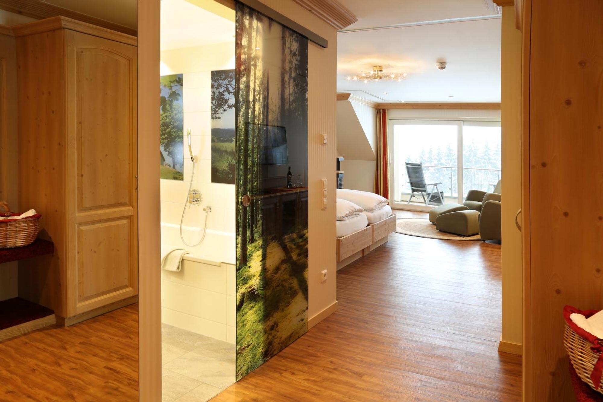 Hotel Schwarzwald-Resort Roessle تودموس المظهر الخارجي الصورة