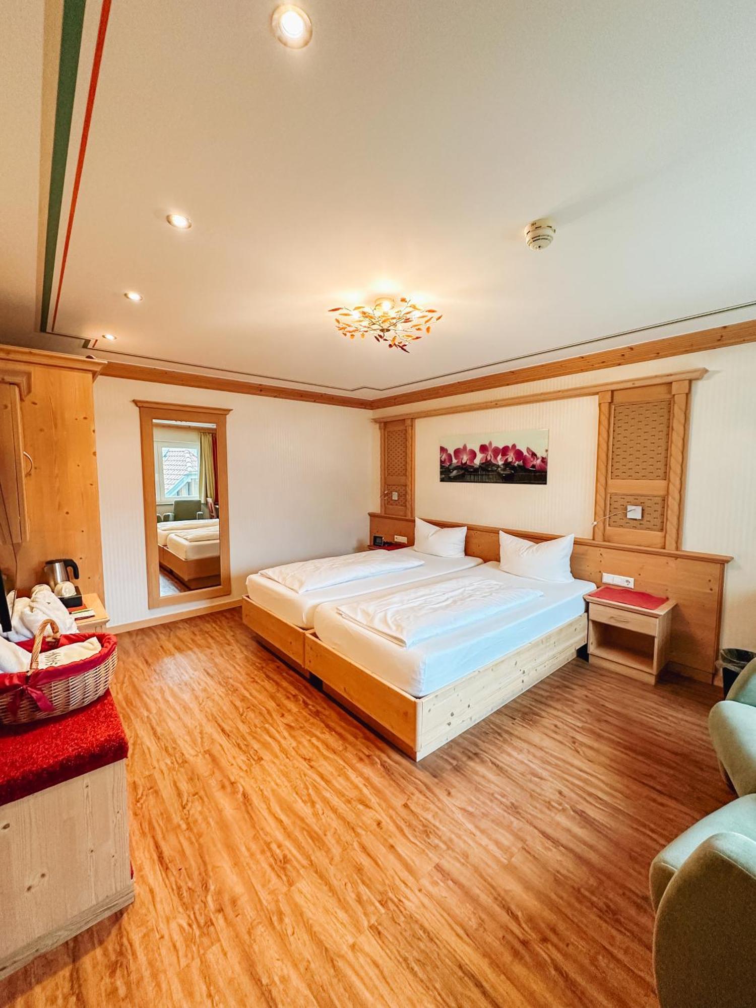 Hotel Schwarzwald-Resort Roessle تودموس المظهر الخارجي الصورة
